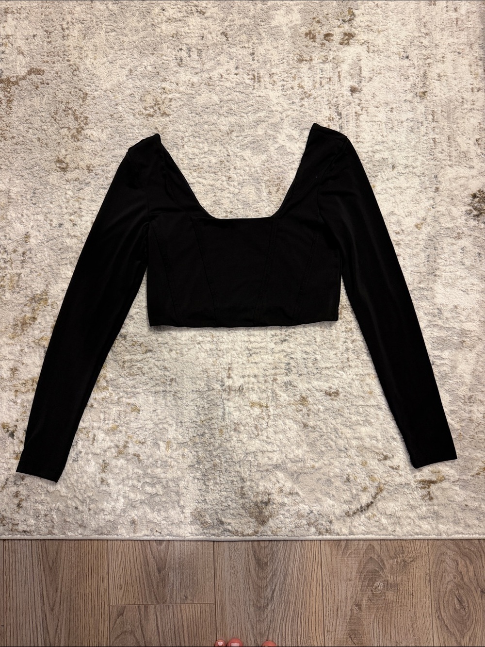 Dynamite Black Square Neck Long-Sleeve Crop Top
